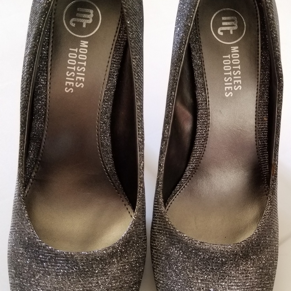 NIB Black Glitter Party Pumps Mootsies Tootsie Sz8
